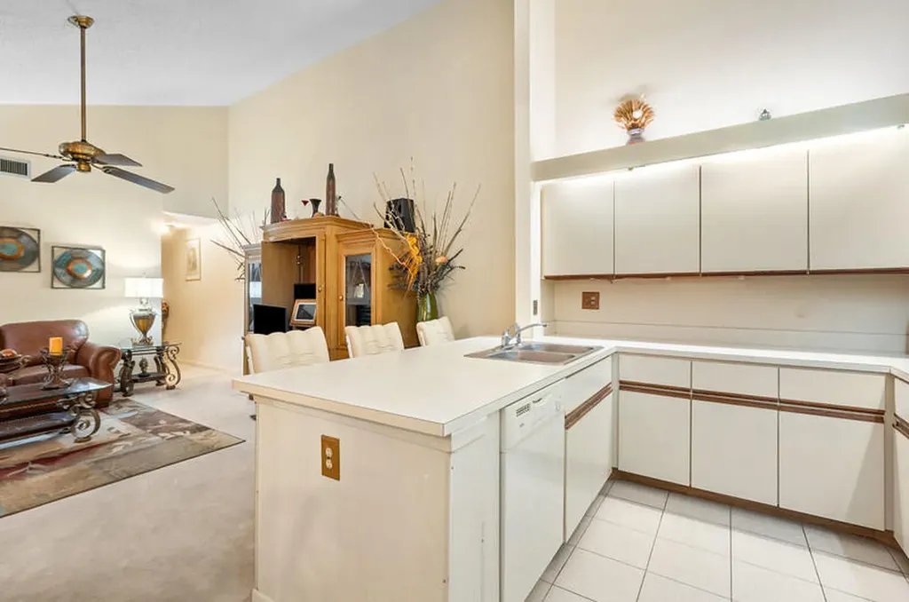 1158 Summit Trail Circle West Palm Beach FL 33415