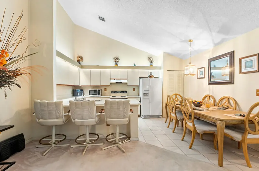 1158 Summit Trail Circle West Palm Beach FL 33415
