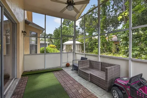 120 Paddock Lane Greenacres FL 33413