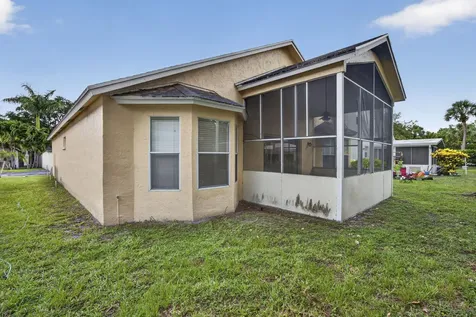 120 Paddock Lane Greenacres FL 33413