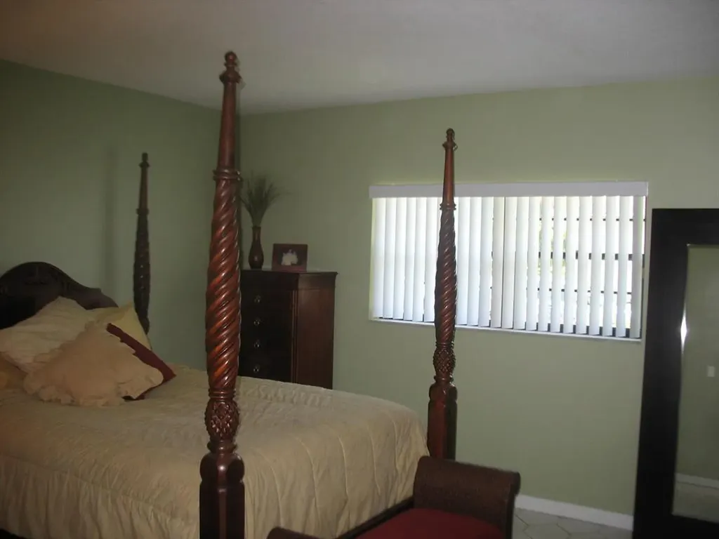 1805 Richard Lane Palm Springs FL 33406