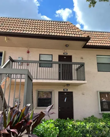 1088 NW 106th Terrace Pembroke Pines FL 33026