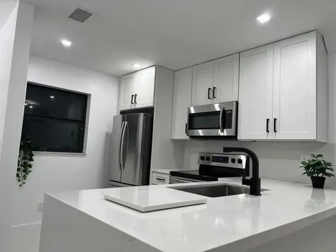 1088 NW 106th Terrace Pembroke Pines FL 33026