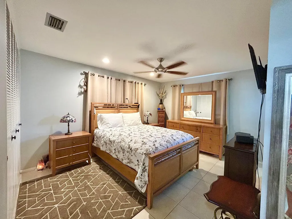 2766 Emory Drive E West Palm Beach FL 33415