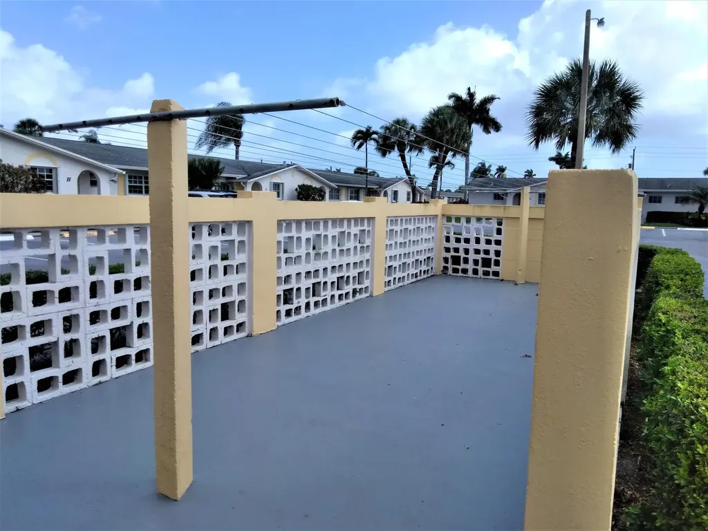 2766 Emory Drive E West Palm Beach FL 33415