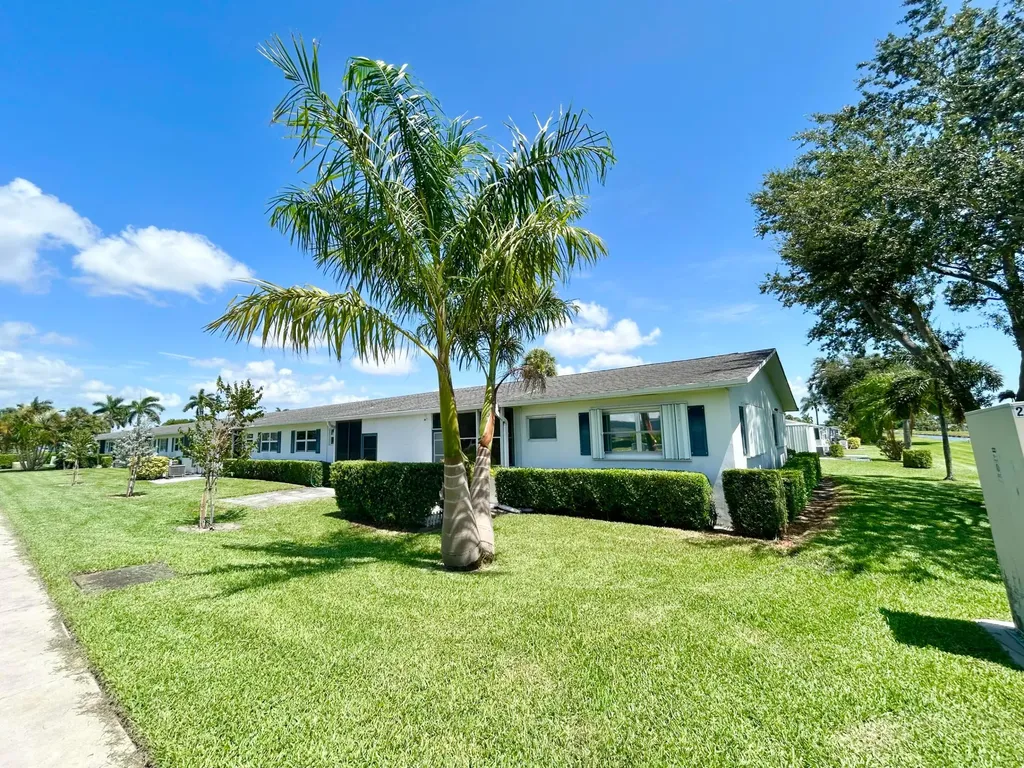 2766 Emory Drive E West Palm Beach FL 33415