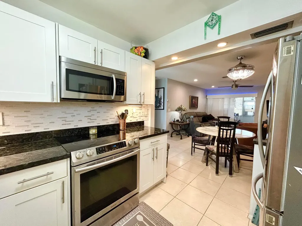 2766 Emory Drive E West Palm Beach FL 33415
