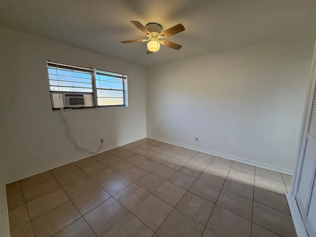 2915 Jackson Street Hollywood FL 33020