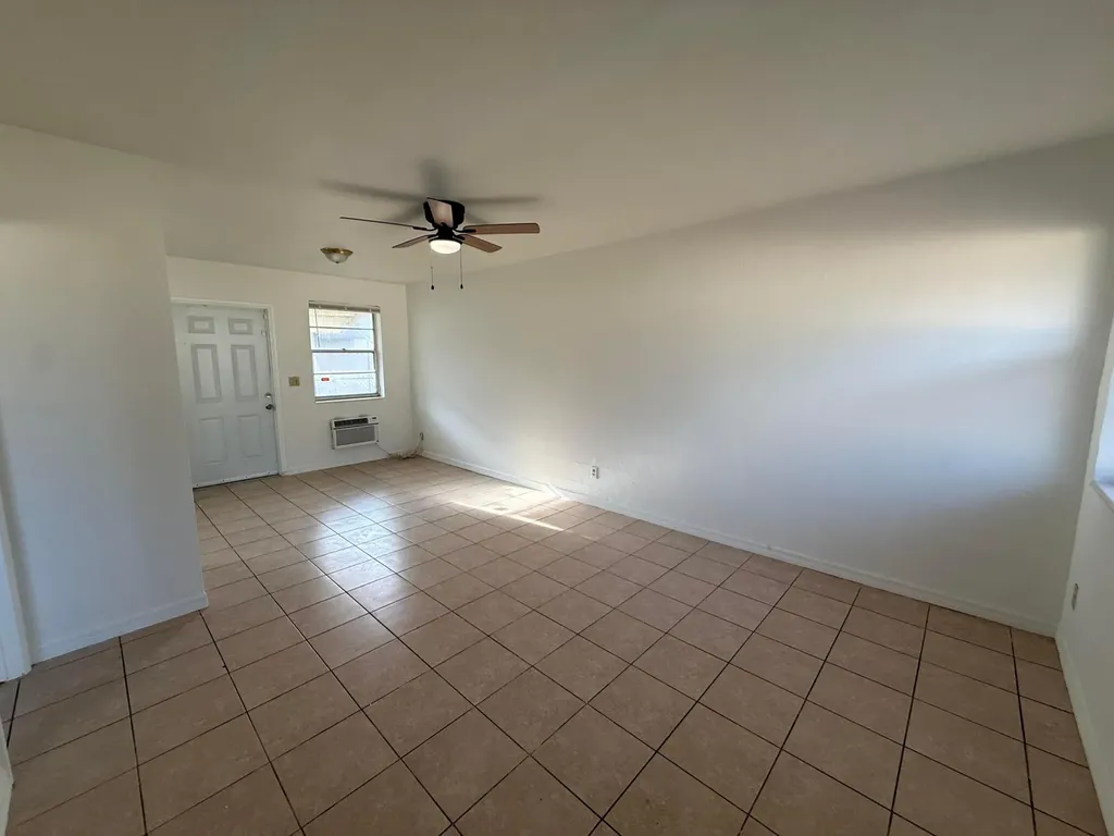 2915 Jackson Street Hollywood FL 33020