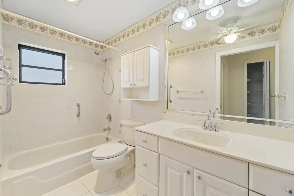 4675 Robinwood Circle Boynton Beach FL 33436