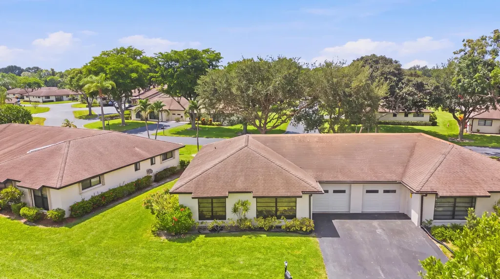 4675 Robinwood Circle Boynton Beach FL 33436