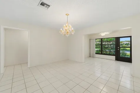 4675 Robinwood Circle Boynton Beach FL 33436