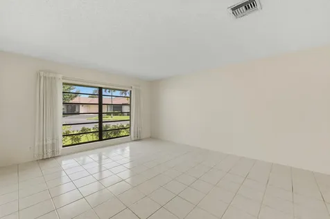 4675 Robinwood Circle Boynton Beach FL 33436