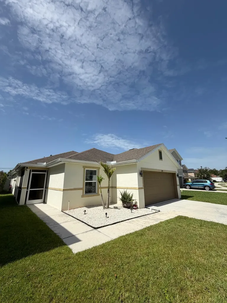 5670 NW Pine Trail Circle Port St Lucie FL 34983