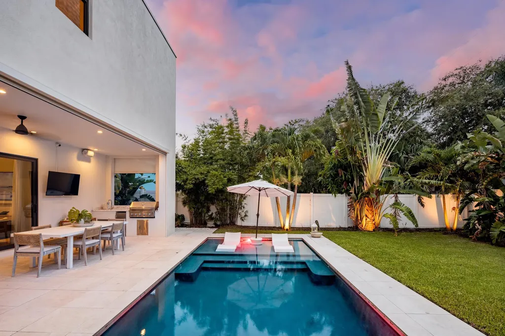 1405 NE 4th Avenue Boca Raton FL 33432