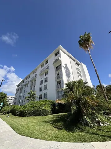 17800 Atlantic Boulevard Sunny Isles Beach FL 33160