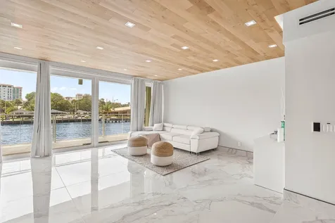 65 SE Spanish Trail Boca Raton FL 33432