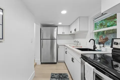 107 SW 4th Avenue Delray Beach FL 33444