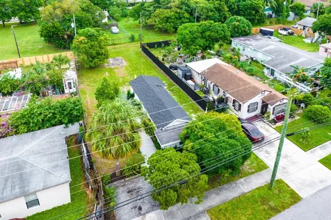 107 SW 4th Avenue Delray Beach FL 33444