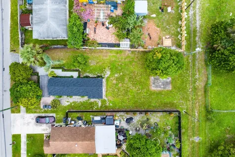 107 SW 4th Avenue Delray Beach FL 33444