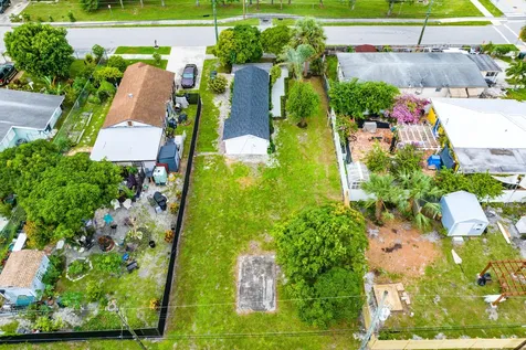 107 SW 4th Avenue Delray Beach FL 33444
