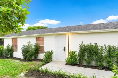107 SW 4th Avenue Delray Beach FL 33444