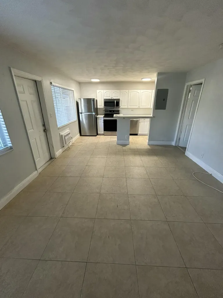 925 NE 17th Avenue Fort Lauderdale FL 33304