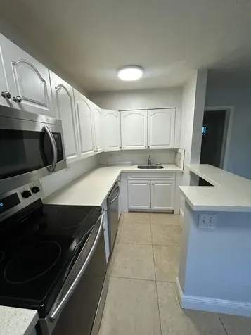925 NE 17th Avenue Fort Lauderdale FL 33304