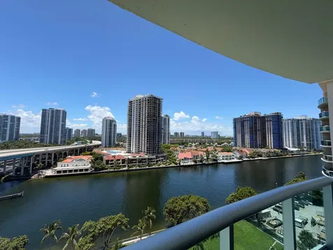 19390 Collins Avenue Sunny Isles Beach FL 33160