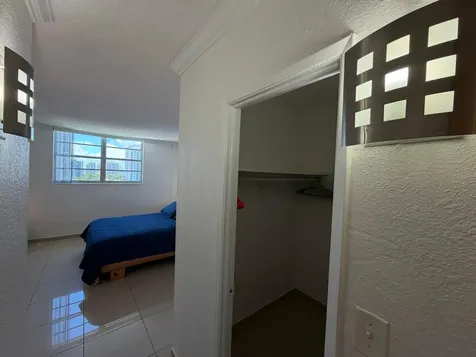 19390 Collins Avenue Sunny Isles Beach FL 33160