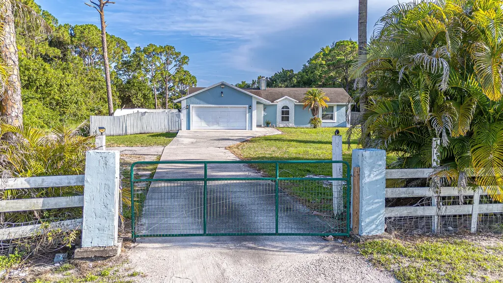 11714 Orange Boulevard The Acreage FL 33412