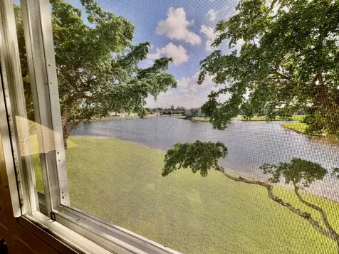 9563 Weldon Circle Tamarac FL 33321