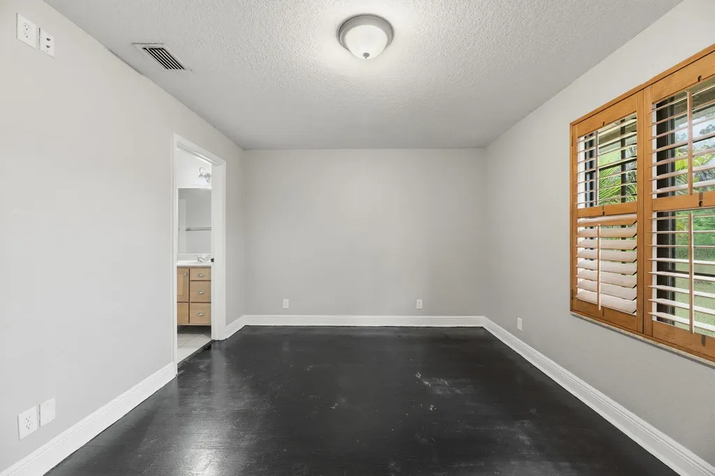 15731 85th Road N Loxahatchee FL 33470