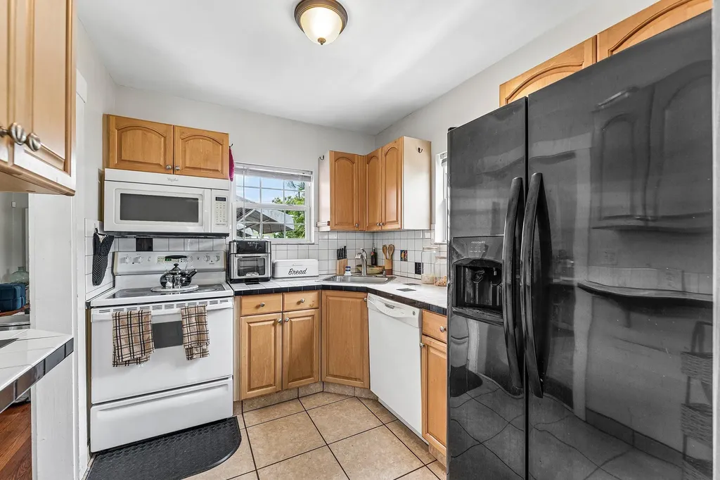 427 58th Street West Palm Beach FL 33407