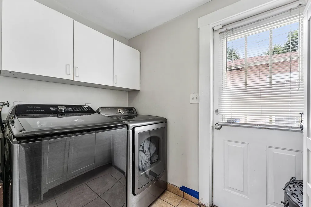 427 58th Street West Palm Beach FL 33407