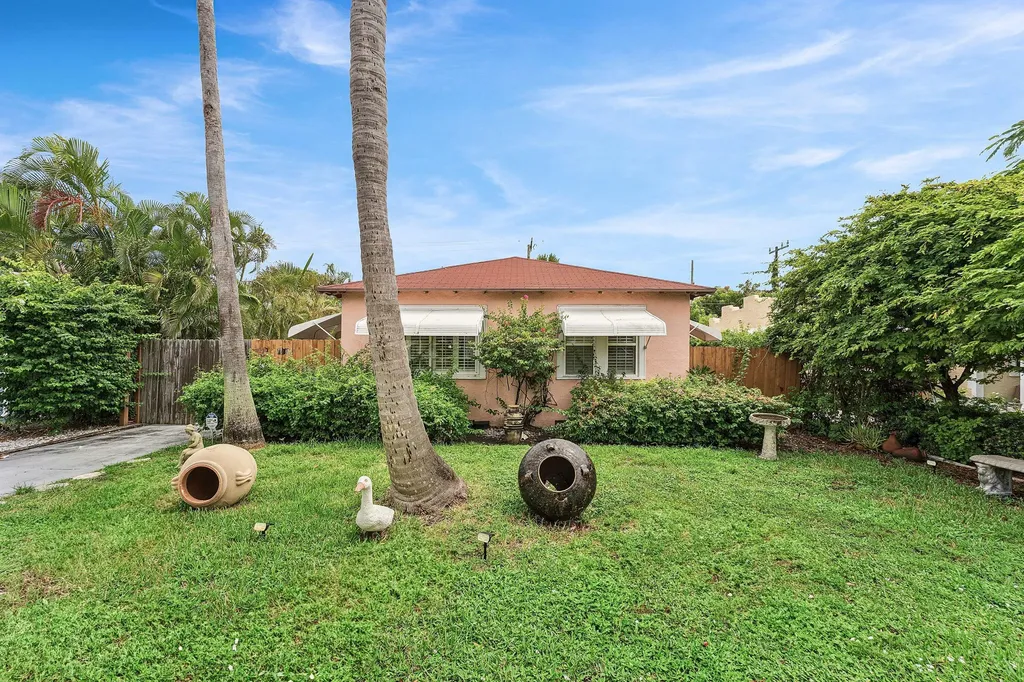 427 58th Street West Palm Beach FL 33407