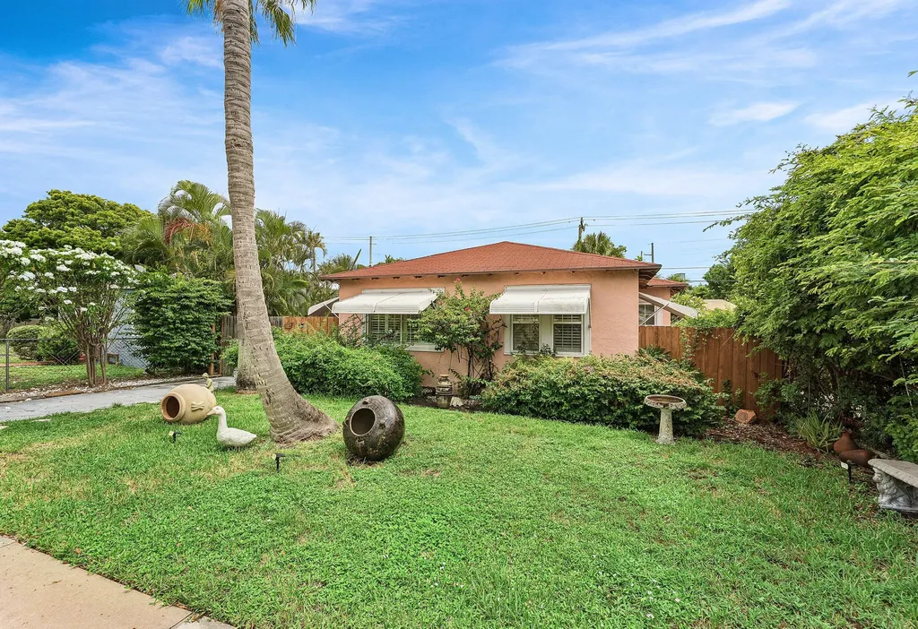 427 58th Street West Palm Beach FL 33407