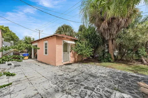 427 58th Street West Palm Beach FL 33407