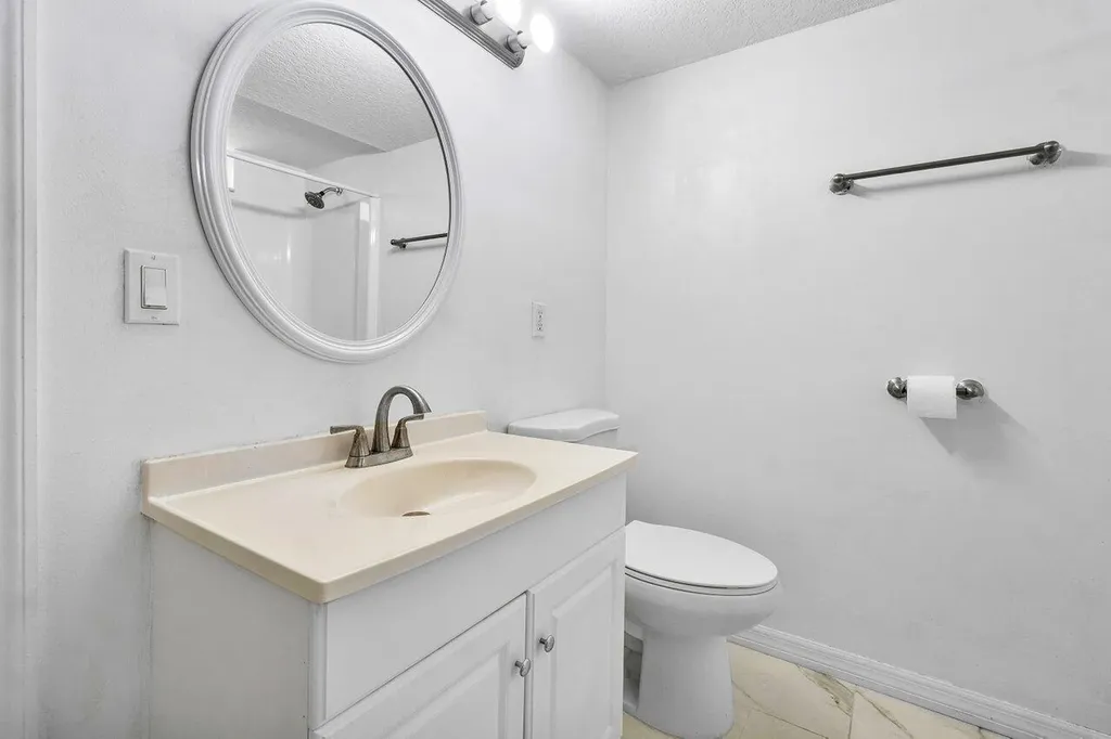 2615 NE 1st Court Boynton Beach FL 33435