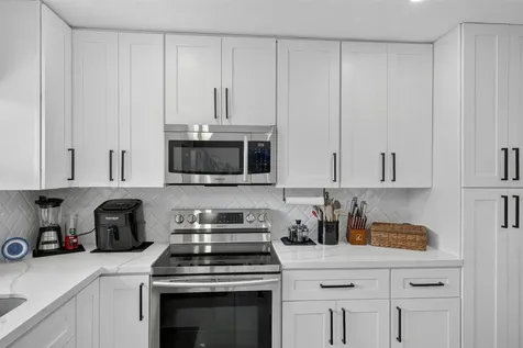 8131 NW 44th Court Lauderhill FL 33351
