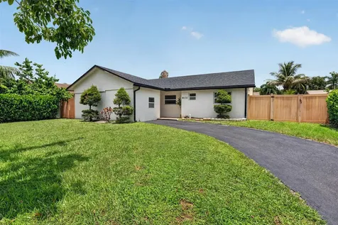 8131 NW 44th Court Lauderhill FL 33351