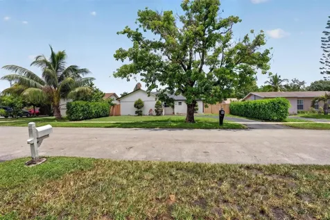 8131 NW 44th Court Lauderhill FL 33351