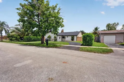 8131 NW 44th Court Lauderhill FL 33351