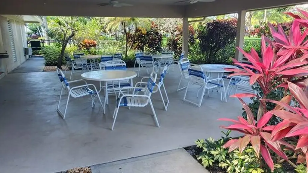 3800 Oaks Clubhouse Drive Pompano Beach FL 33069