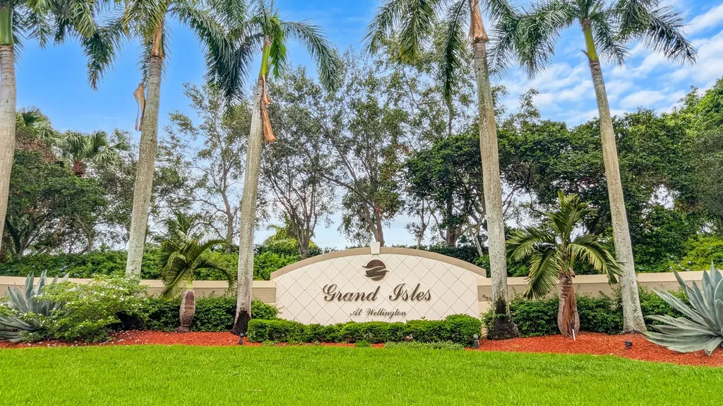 11595 Waterbend Court Wellington FL 33414