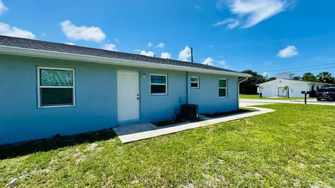 1207 Avenue K Fort Pierce FL 34950