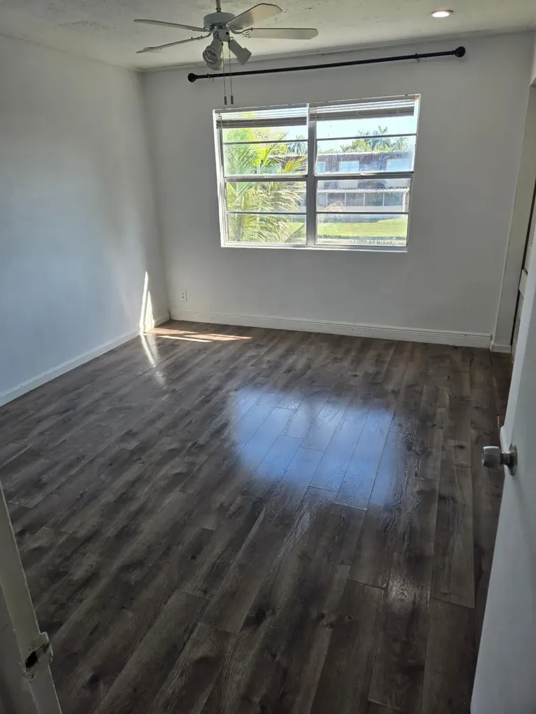 3581 NW 95th Terrace Sunrise FL 33351
