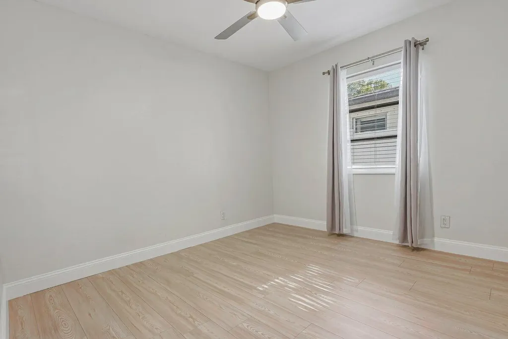 254 SW 6th Street Dania Beach FL 33004