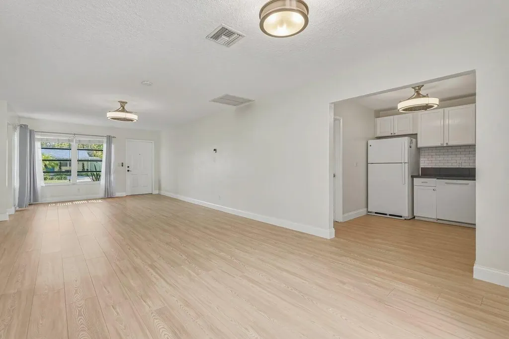 254 SW 6th Street Dania Beach FL 33004