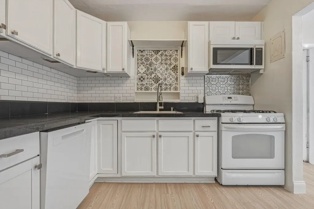254 SW 6th Street Dania Beach FL 33004